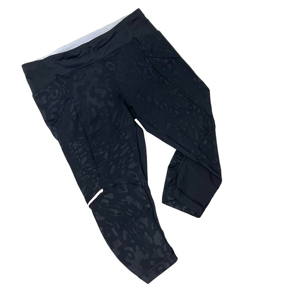 Lululemon Yoga Leggings Ruched Detail Ankle Crop Black - Picture 5 of 8